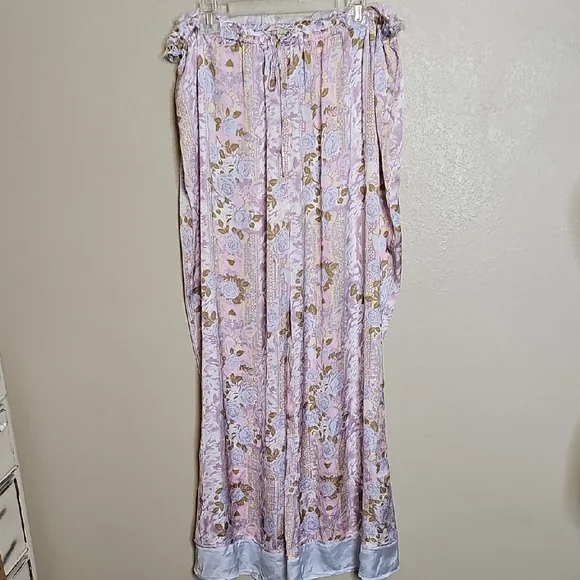 Free People XL Dreamy Days Wide Leg Lounge Pants Lilac Rose Print Floral Satin - Picture 2 of 9